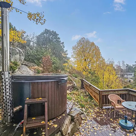 4 Bedroom Stunning In Skjeberg 度假居