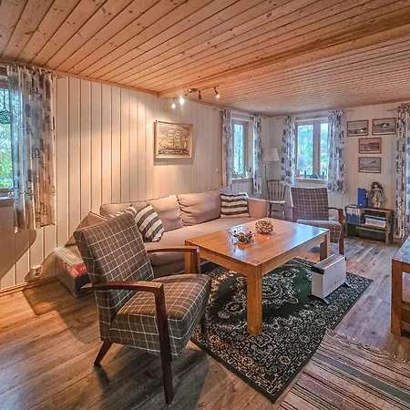 4 Bedroom Stunning In Skjeberg
