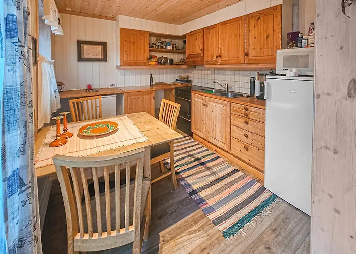 4 Bedroom Stunning In *