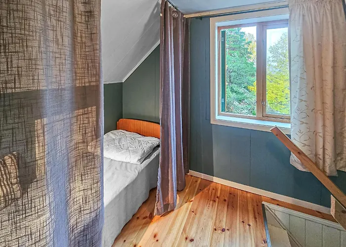 Vakantiehuis 4 Bedroom Stunning In *