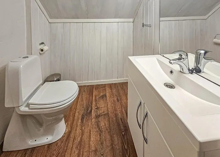 Сasa de vacaciones 4 Bedroom Stunning In Skjeberg