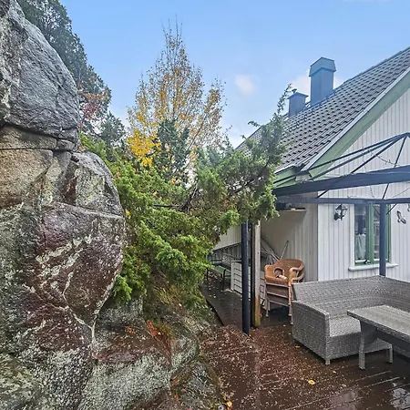 Dom wakacyjny 4 Bedroom Stunning In Skjeberg Berg (Ostfold)