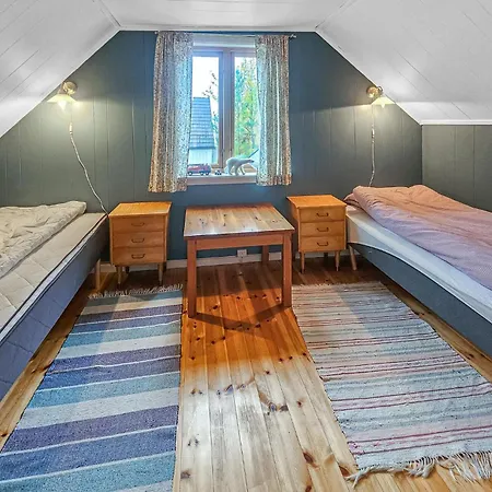 Dom wakacyjny 4 Bedroom Stunning In Skjeberg *